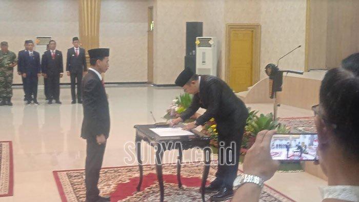 Hadi Sasmito dilantik sebagai Sekda definitif Pemkab Kabupaten Jember di Pendapa Wahyawibawagraha