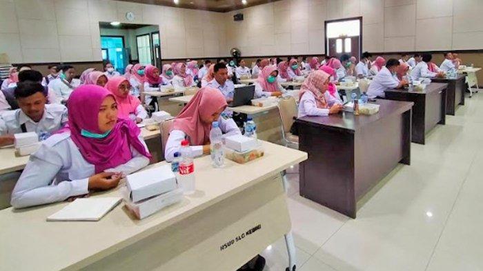 Suasana rapat koordinasi (rakor) evaluasi penerapan bridging di Sistem Pelayanan Puskesmas Kabupaten Kediri (Teman Mas Abdi) yang digelar Dinas Kesehatan (Dinkes) Kabupaten Kediri, Rabu (7/8/2024).