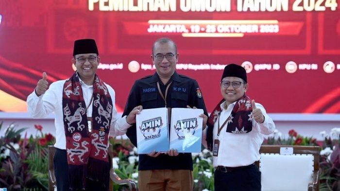 Pasangan Anies Baswedan dan Muhaimin Iskandar saat mendaftarkan diri sebagai calon presiden dan wakil presiden yang ikut berkontestasi dalam Pemilu 2024, Kamis (19/10/2023).
