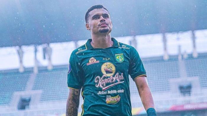 Yan Victor saat memperkuat Persebaya Surabaya di Liga 1 2023/2024