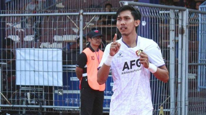 Yusuf Meilana, bek Persik Kediri yang dirumorkan gabung Persebaya Surabaya. Yusuf memilih untuk bertahan bersama Macan Putih