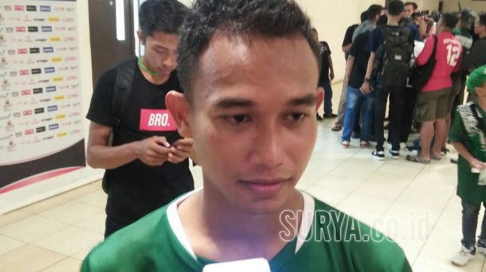Pengalaman Pertama Abu Rizal Jadi Kapten Persebaya Tak Berjalan Mulus ...