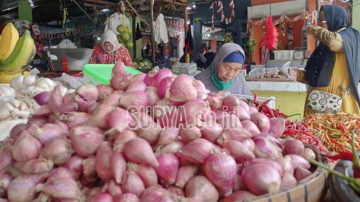 Pembeli di Pasar Baru Tuban Kaget Harga Bawang Merah Rp 40.000/Kg ...