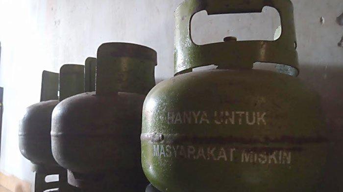 Gas LPG 3 kg langka di Tulungagung.
