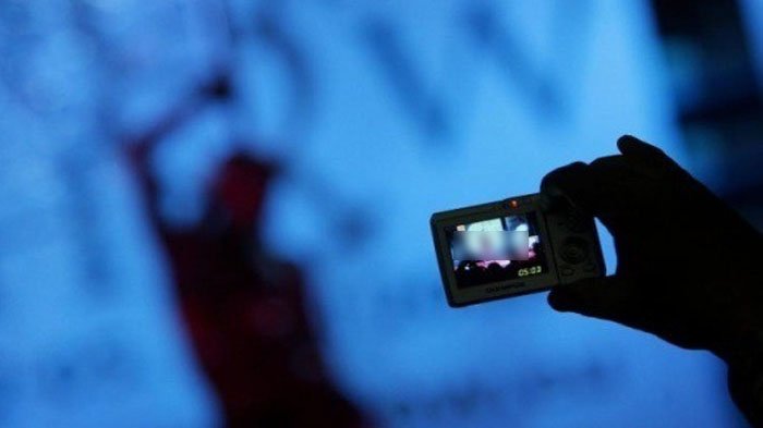 Bermodal Video dan Foto Tanpa Busana Mantan Pacar, Pria Surabaya Peras TKW  Hongkong Asal Tulungagung - Surya.co.id