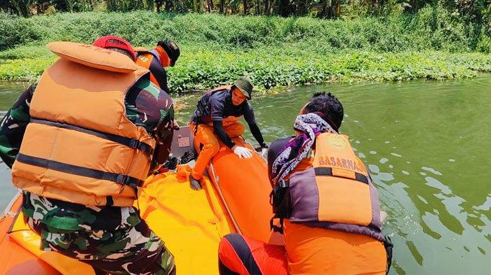 Jasad Pemancing Diduga Hanyut di Sungai Brantas Ditemukan Mengapung di Bendungan Waruturi Kediri