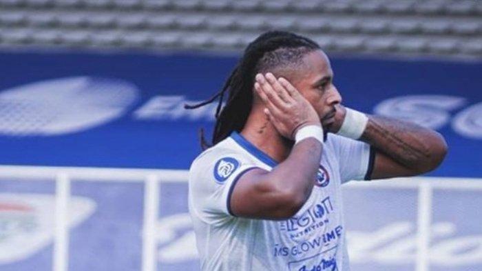 Carlos Fortes saat masih memperkuat Arema FC