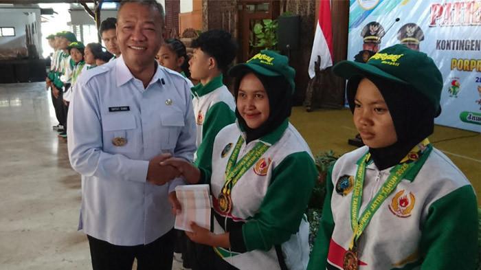 Atlet Porprov Sulsel Kesulitan Tidur? Bupati Tulungagung Ungkap Solusi Tak Terduga: Ngopi dan Bahas Masa Depan Olahraga!