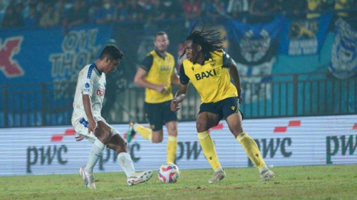 ALASAN KALAH - Laga Arema FC Vs Oxford United di Piala Presiden 2025, Kamis (10/7/2025) yang berakhir dengan skor 0-4.