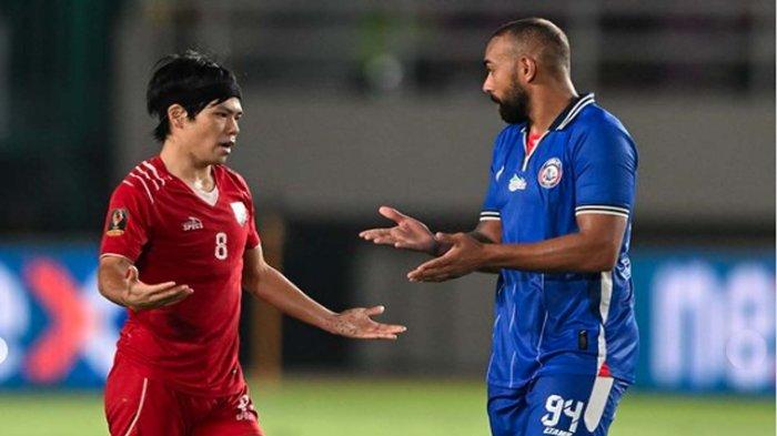 Pemain Arema FC dan Boreno FC di Final Piala Presiden 2024.