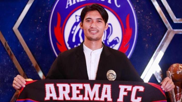 Arema FC perpanjang kontrak Syaeful Anwar.