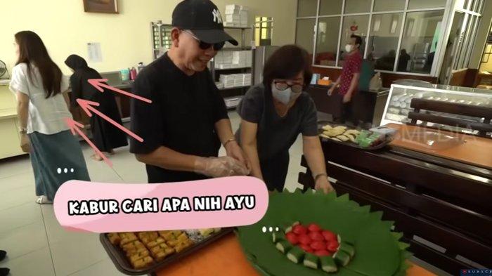 Ayah Ayu Ting Ting, Abdul Rozak menyambangi rumah makan Mandra