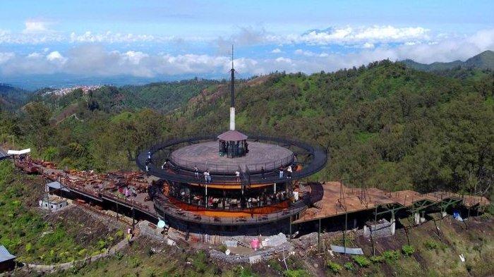Bromo Hillside dengan panorama 360 derajat, kafe viral jadi tempat wisata baru di Malang 1