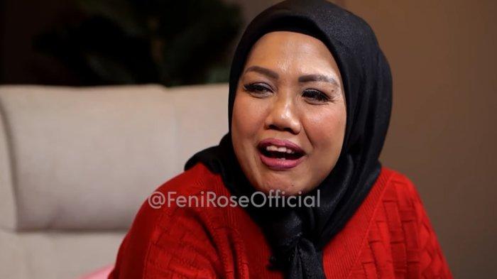 Cerita Elly Sugigi tentang para artis terkenal yang pakai susuk