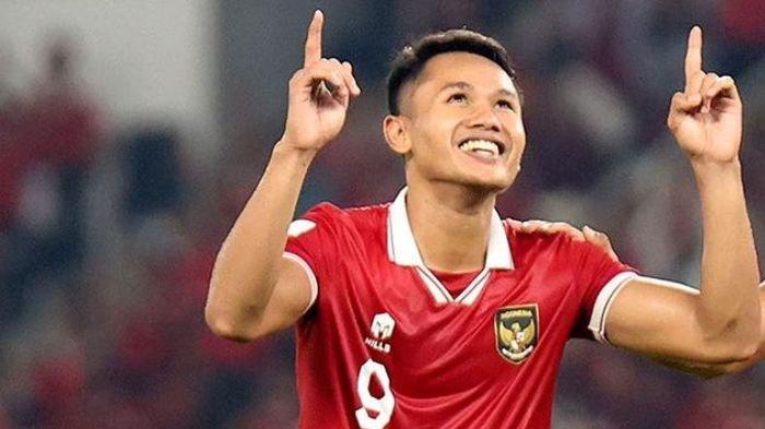 Dimas Drajad saat membela Timnas Indonesia melawan Brunei Darussalam di Stadion Utama Gelora Bung Karno (SUGBK) Jakarta, Kamis (12/10/2023).