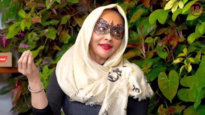 Doktif diduga kuat merupakan dokter bernama Amira (YouTube CURHAT BANG Denny Sumargo)