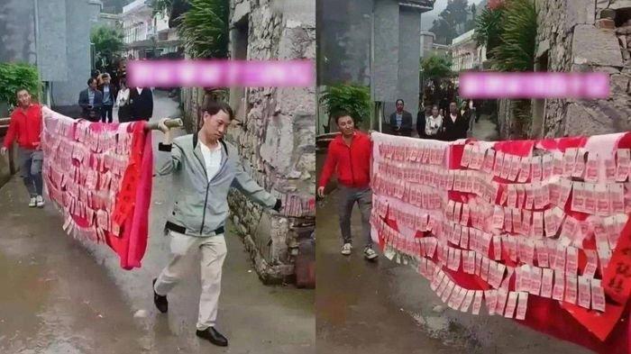 Mahar pernikahan berupa karpet yang dilapisi uang kertas