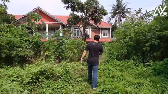 FOTO Rumah Mewah Langganan FTV Kini Terbengkalai