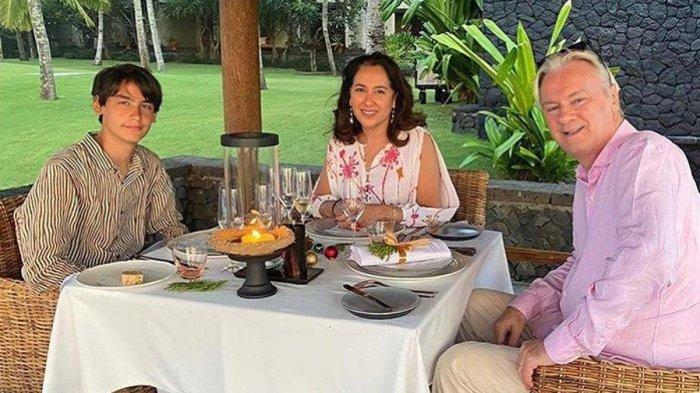 Frederik Kiran cucu Presiden Soekarno dan Ratna Sari Dewi