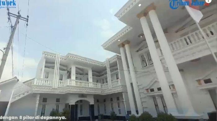 Gedung putih megah di Indonesia ini ternyata kantor desa 1