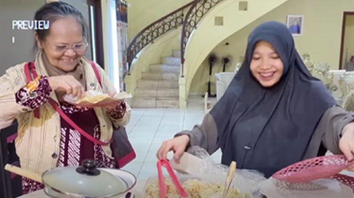 Keadaan rumah Tiko terkesan lebih mewah