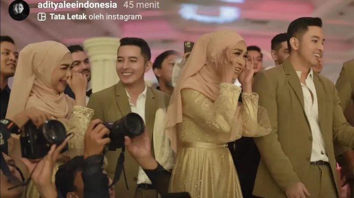 Kedekatan Ria Ricis dan Aditya Surya di pernikahan Sarah Keihl