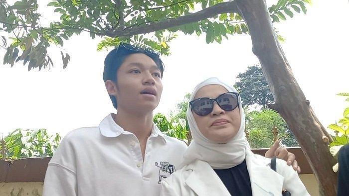 Keisha Alvaro dan Okie Agustina