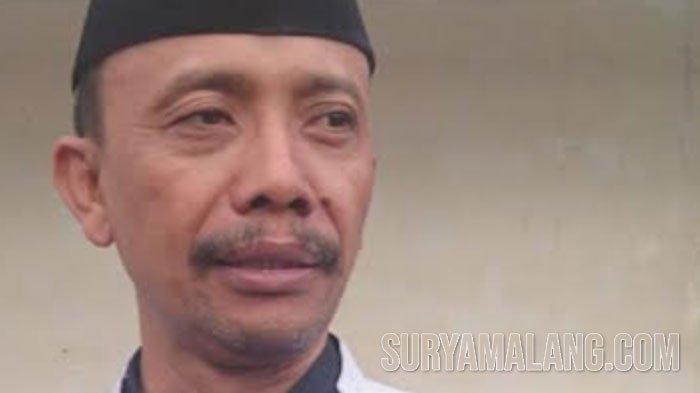 Ketua Pengurus Cabang (PC) Pagar Nusa Tulungagung, Khoirul Huda, menolak imbauan pembongkaran tugu perguruan Pencak Silat.