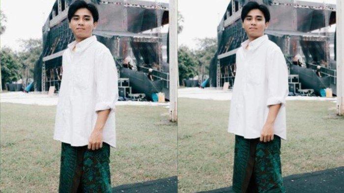 Keyboardist Mahalini, Raymond Aditya.