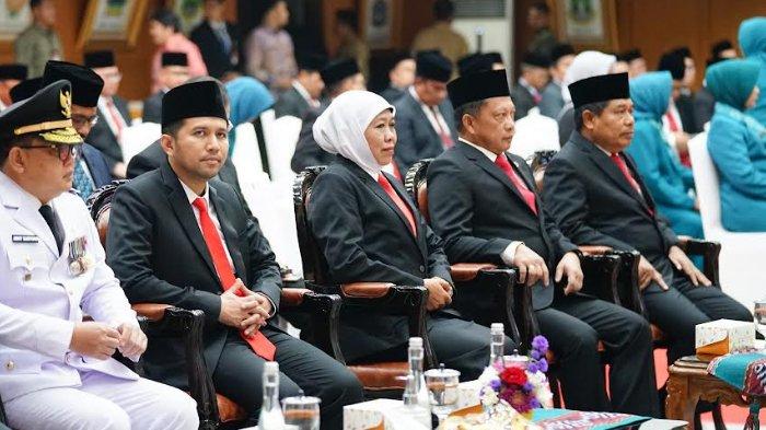 Khofifah Indar Parawansa menghadiri Pelantikan Adhy Karyono sebagai Penjabat (Pj) Gubernur Jatim