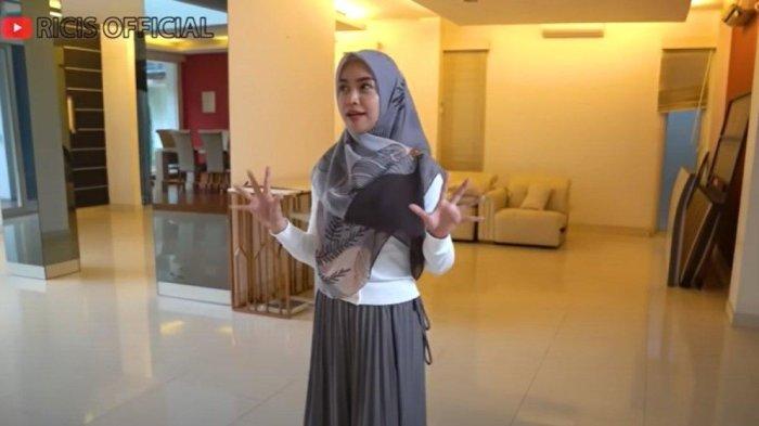 Kondisi rumah mewah Ria Ricis dan Teuku Ryan yang masih nyicil 1