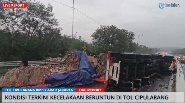Korban Kecelakaan Tol Cipularang Libatkan 16 Kendaraan Tabrakan Beruntun 1