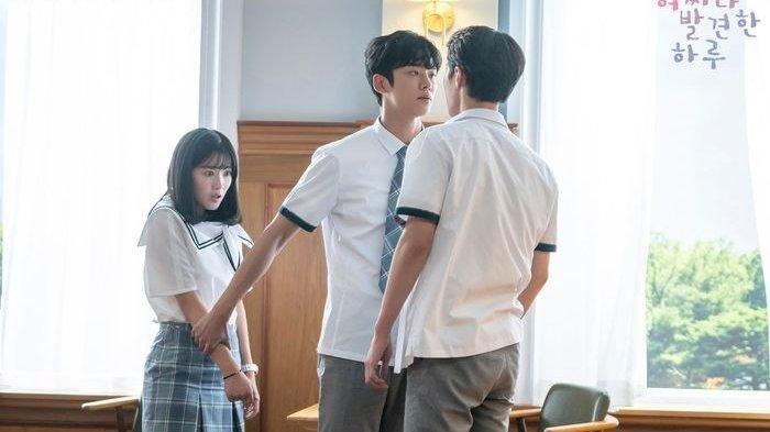Link Nonton Drama Korea Extraordinary You Full Episode 1-32 Tamat: Kisah Anak SMA Dalam Sunia Komik