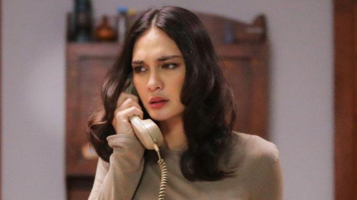 Luna Maya disebut berpacaran dengan Maxime Bouttier, sejak setahun belakangan ini.