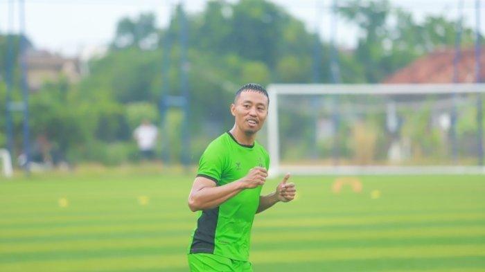 Mantan pemain Arema FC Kushedya Hari Yudo trial dalam latihan bersama PSIS Semarang