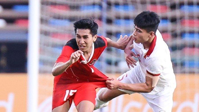 Muhammad Taufany (kiri) menyumbang satu gol untuk Timnas Indonesia U-22 saat mengalahkan Vietnam 3-2 di semifinal SEA Games 2023.