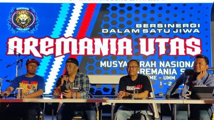 Jumpa pers jelang Musyawarah Nasional Aremania Satu di Hifive Lounge Anang Karaoke, Kota Malang, Sabtu (25/5/2024).