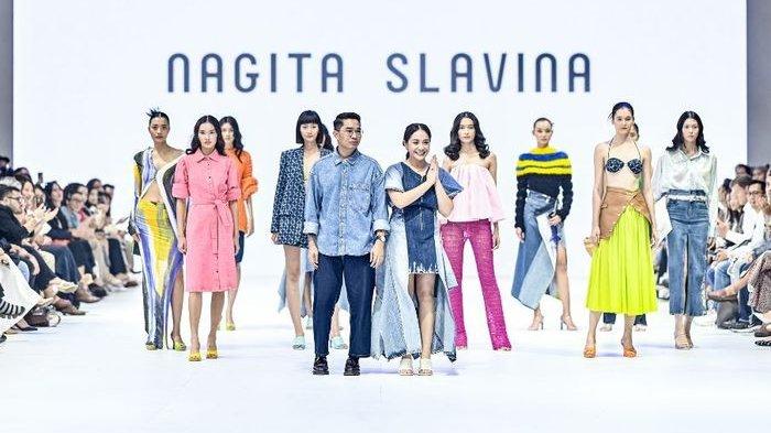 Nagita Slavina menghadirkan koleksi bertajuk Epiphany di JFW 2024