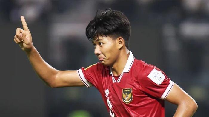 Pemain Timnas Indonesia U-17, Arkhan Kaka, saat melawan Ekuador dalam laga Grup A Piala Dunia U-17 2023 di Stadion Gelora Bung Tomo (GBT) Surabaya, Jumat (10/11/2023).
