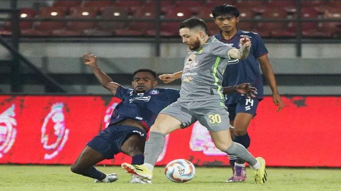 Pertandingan Arema FC Vs Persebaya Surabaya di laga Pekan 30 Liga 1 2023/2024 berakhir dengan skor 0-1, Rabu (26/3/2024)