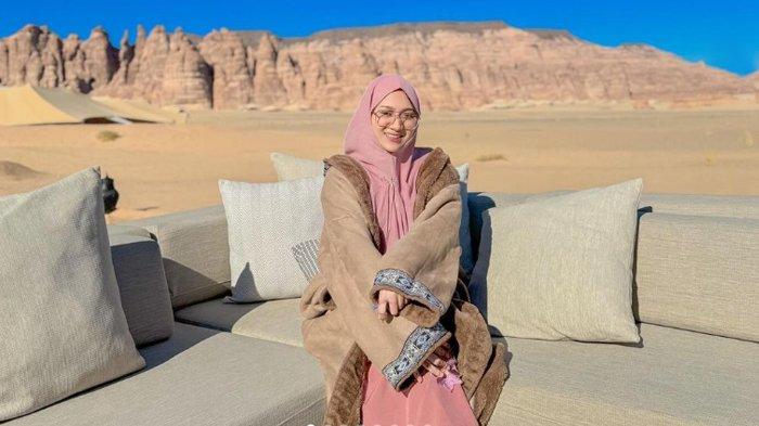 Pesona Riang Cahya adik kandung Happy Asmara