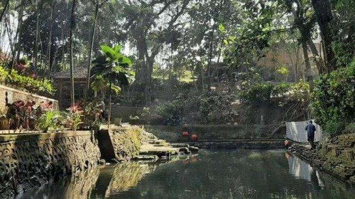 Petirtaan Watugede di Kabupaten Malang