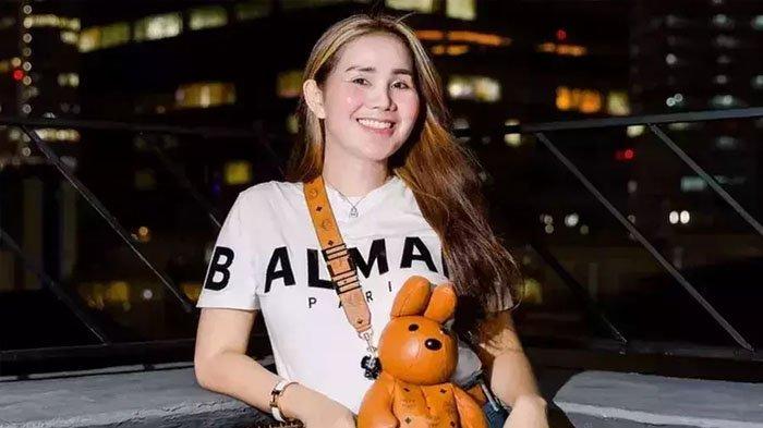 Profil Isa Zega