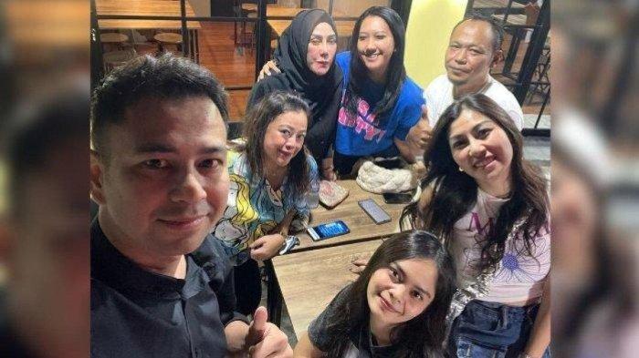 Raffi Ahmad beri modal usaha ke mantan sopir Mama Amy yang mengabdi 30 tahun.(Instagram/raffinagita1717)
