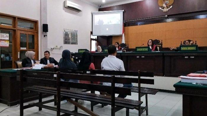 Sidang kedua Polwan bakar suami digelar secara daring di Pengadilan Negeri Mojokerto, Selasa (29/10/2024)
