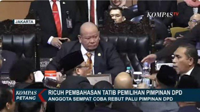 Situasi memanas upaya perebutan palu sidang saat Rapat Paripurna ke-12 DPD RI