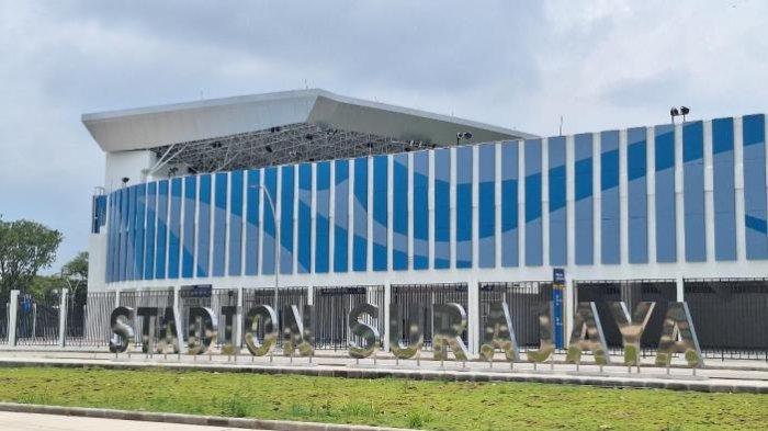 TUNTAS RENOVASI - Pembangunan ulang Stadion Surajaya Lamongan telah rampung 100 persen. 