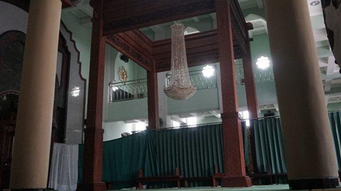 Tampak dalam masjid Bungkuk, Kelurahan Pagentan, Kecamatan Singosari, Kabupaten Malang