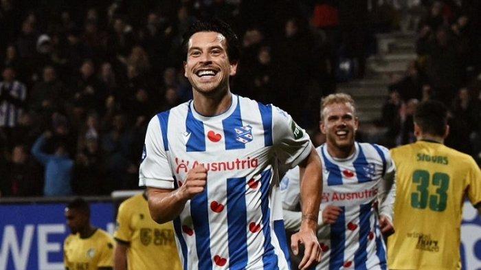 Thom Haye saat membela SC Heerenveen. Ia calon pemain naturalisasi Timnas Indonesia.
