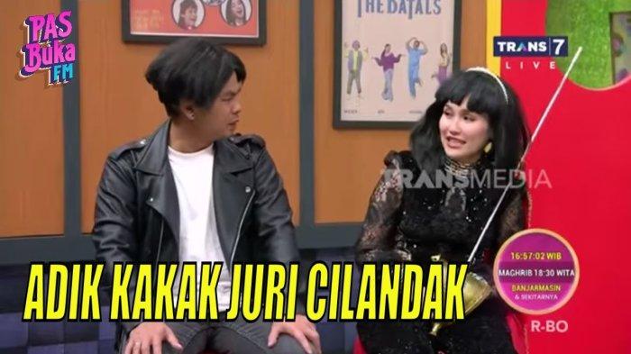 Tingkah Ayu Ting Ting Bikin Fans Kaget Saat Ditinggal Lettu Fardhana Tugas, Lakukan Hal Memalukan